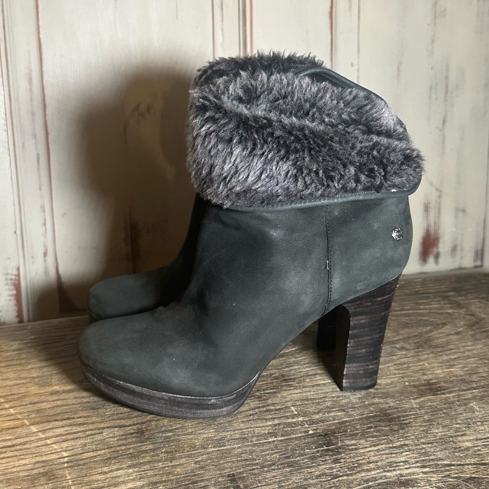 UGG Australian Dandylion Ankle Booties fur lined reverse booty ankle boots 8